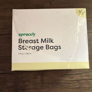 NEW Sprucely Breast‎ Milk Storage Bags 8 fl.oz/240ml 300 Count BPA-Free Sterile
